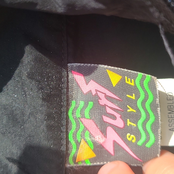 Vintage USA Surf Style black windbreaker - Picture 8 of 8